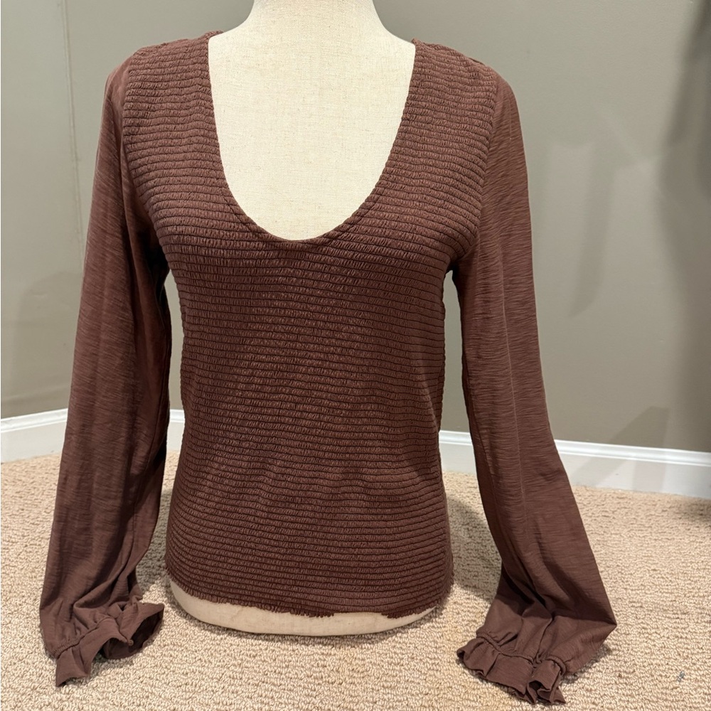 Long sleeve smocked tee with billowy sleeve